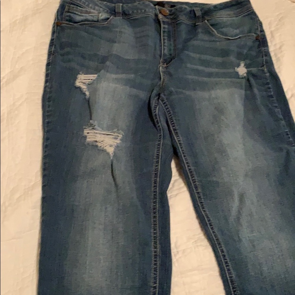 Distressed styled jeans